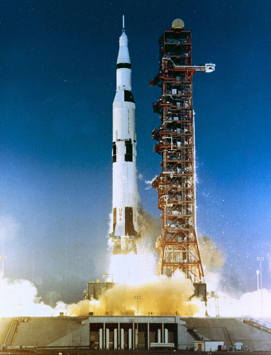 Start einer Saturn-V-Mondrakete (Apollo)